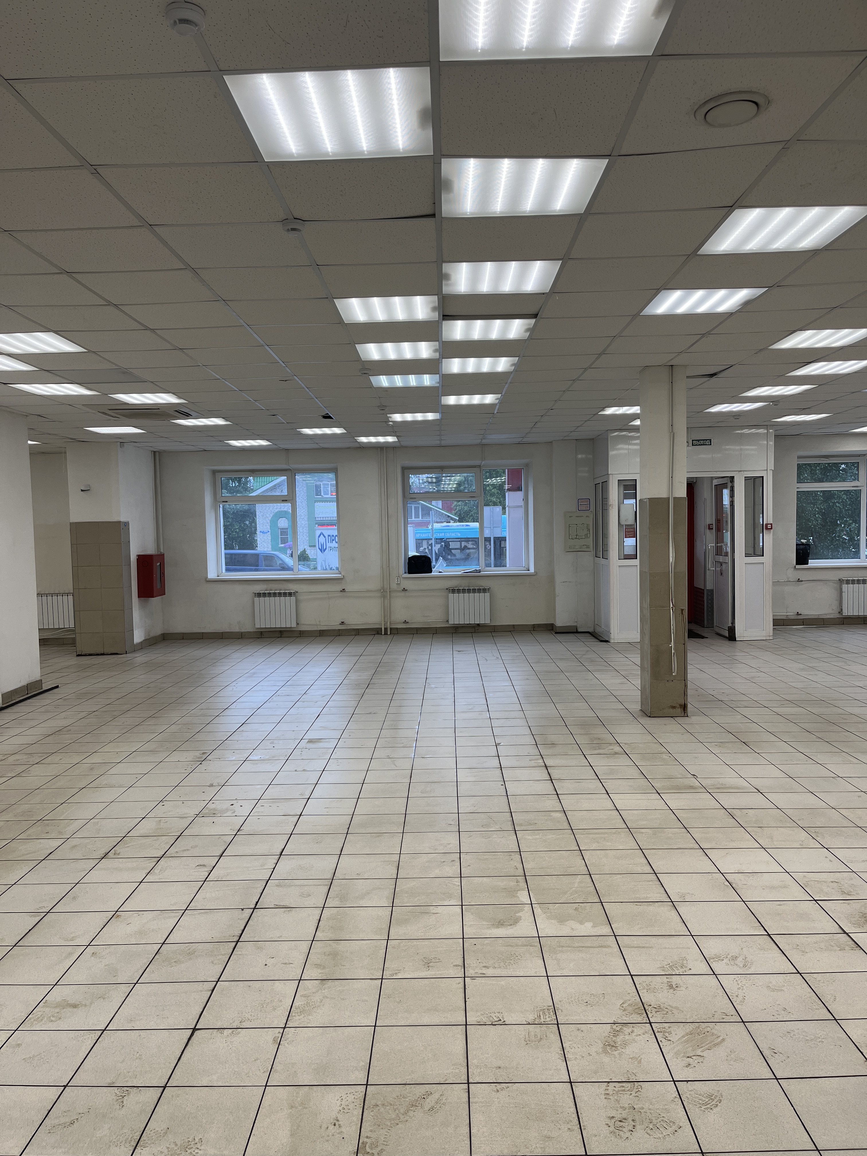 Помещение свободного назначения 374.7 м², г. Архангельск ул. Тимме д. 28